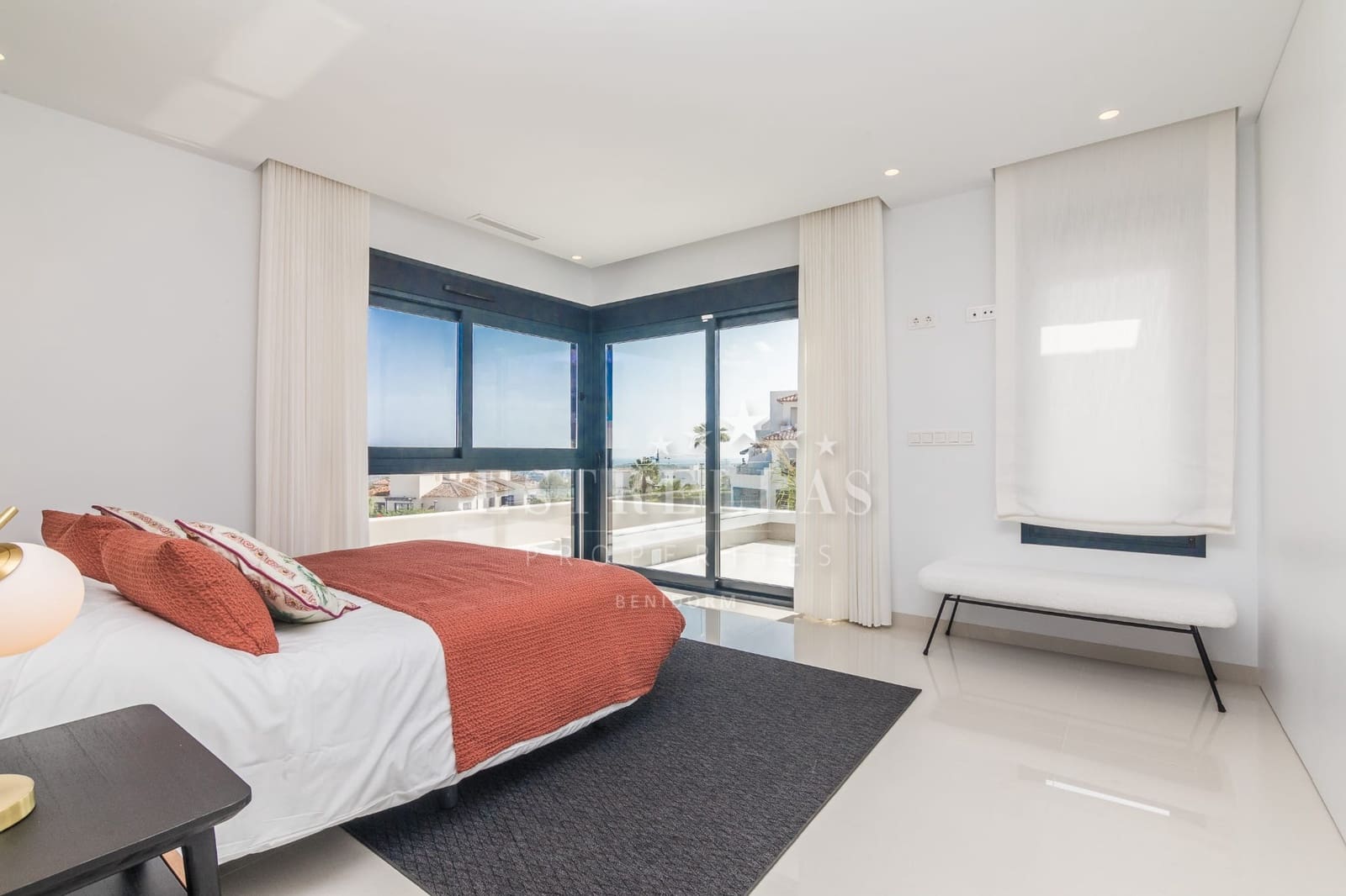 Chalet de 3 habitaciones en Finestrat en venta con piscina garaje - 1.300.000 € (Ref: 8436041)