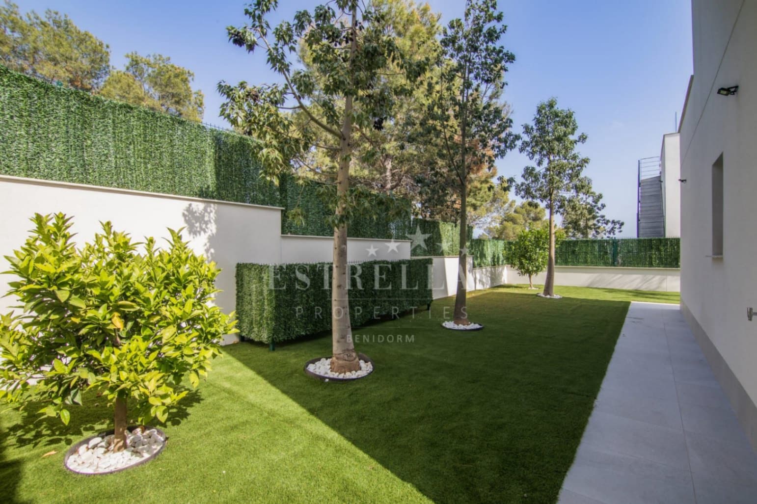 Chalet de 3 habitaciones en Finestrat en venta con piscina garaje - 1.300.000 € (Ref: 8436041)