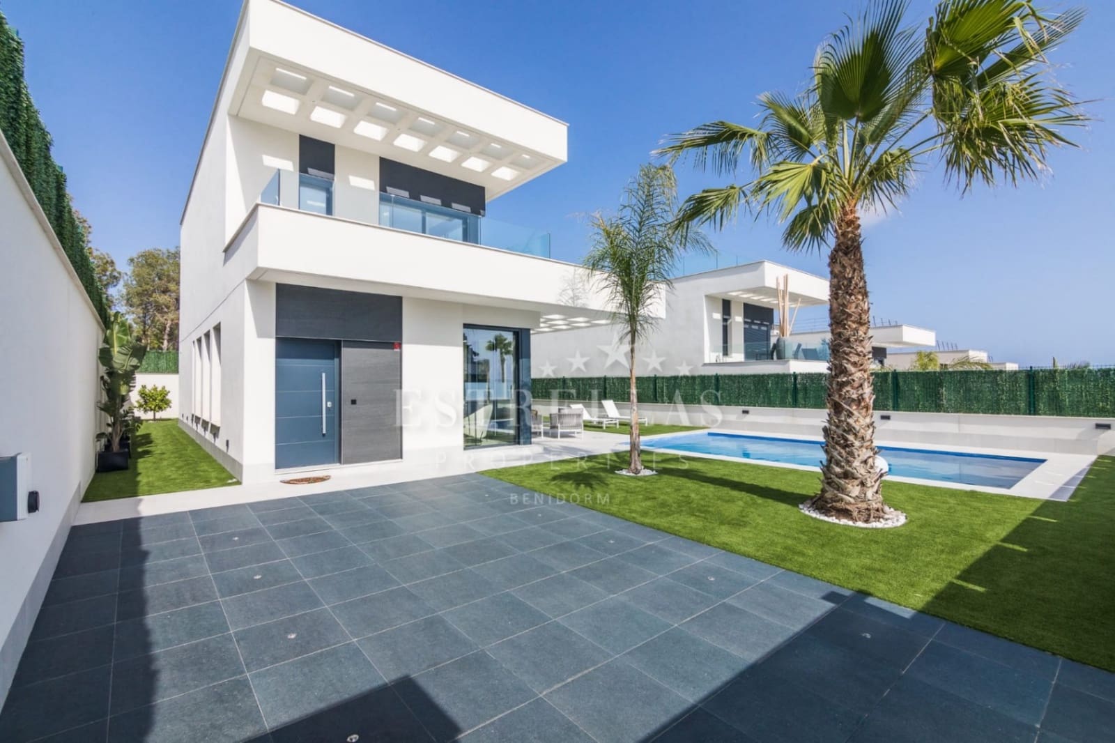 Chalet de 3 habitaciones en Finestrat en venta con piscina garaje - 1.300.000 € (Ref: 8436041)