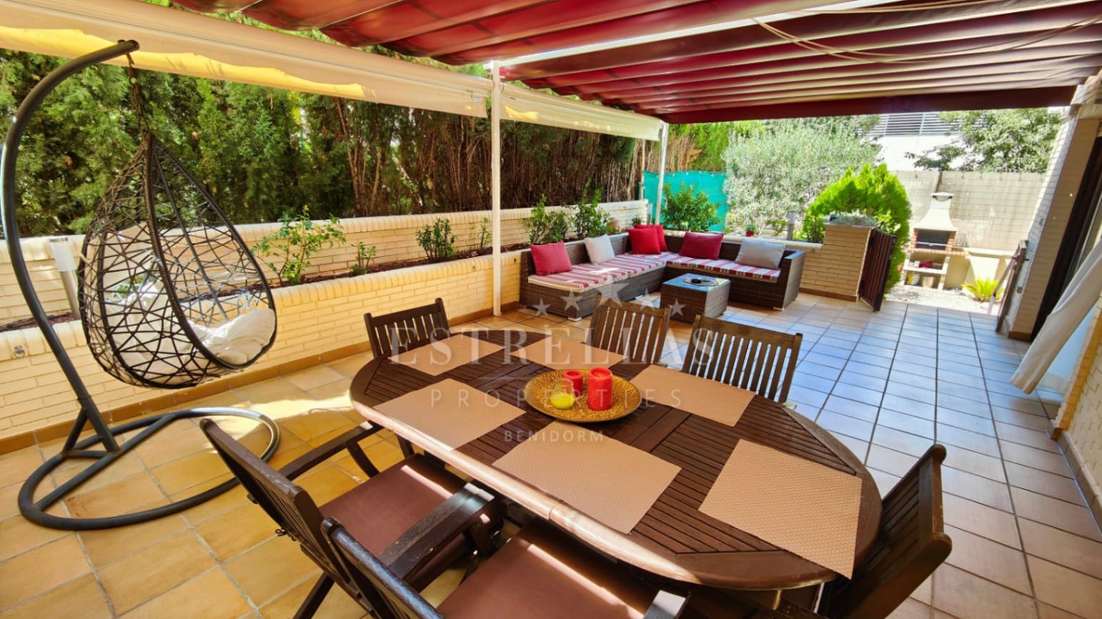 2 soverom Leilighet til salgs i Alfaz del Pi / L'Alfas del Pi med svømmebasseng - € 279 000 (Ref: 8475187)