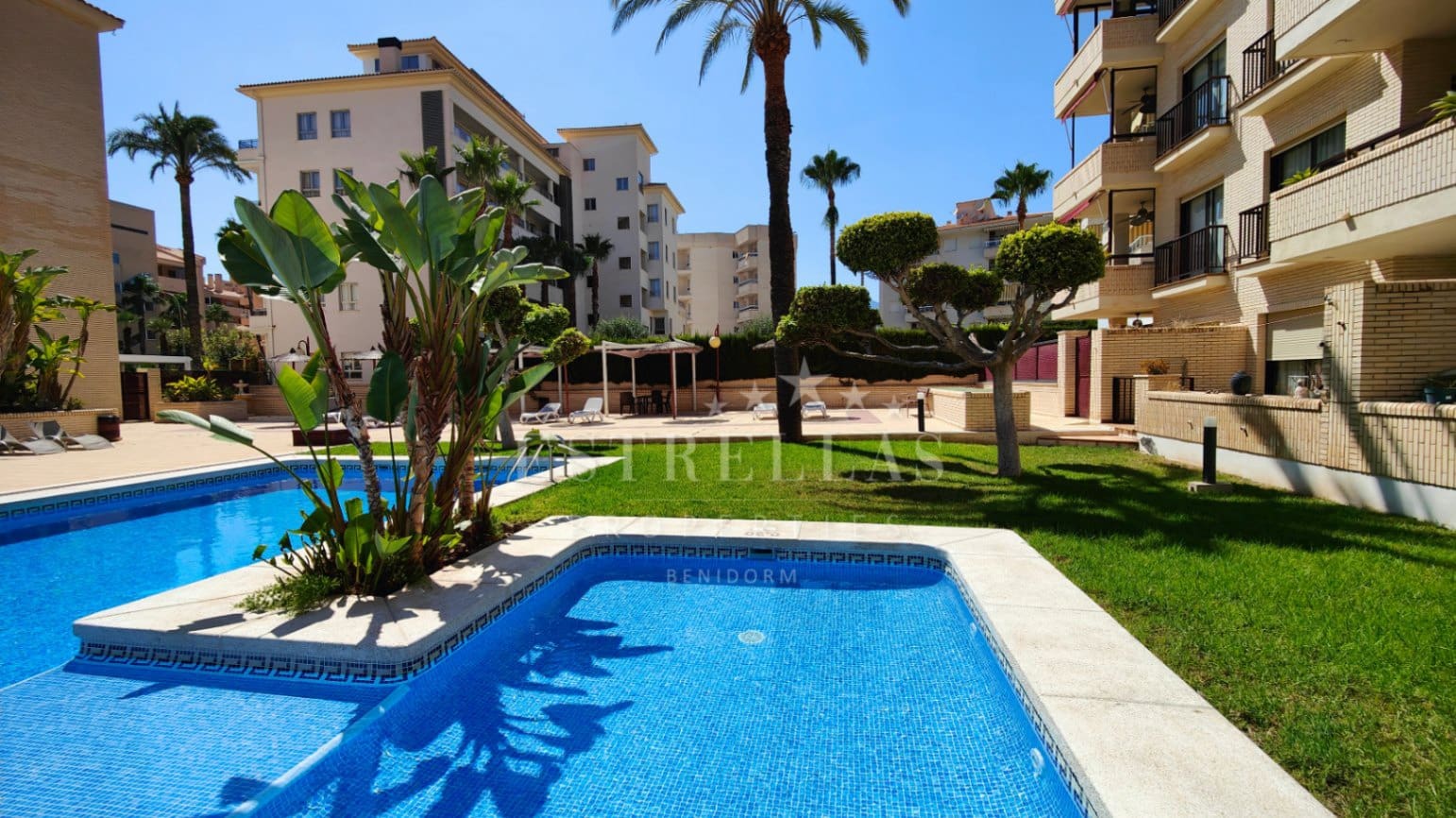 2 soverom Leilighet til salgs i Alfaz del Pi / L'Alfas del Pi med svømmebasseng - € 279 000 (Ref: 8475187)