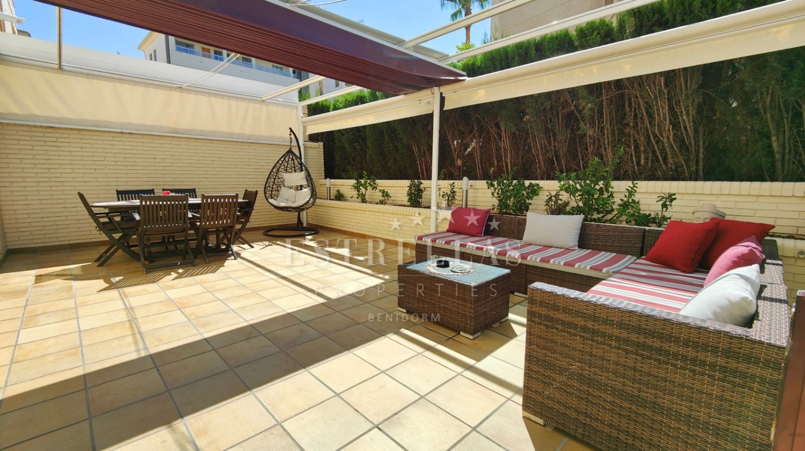 2 soverom Leilighet til salgs i Alfaz del Pi / L'Alfas del Pi med svømmebasseng - € 279 000 (Ref: 8475187)