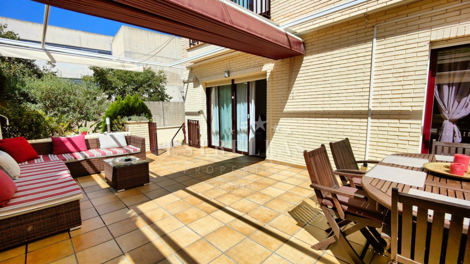 2 soverom Leilighet til salgs i Alfaz del Pi / L'Alfas del Pi med svømmebasseng - € 279 000 (Ref: 8475187)