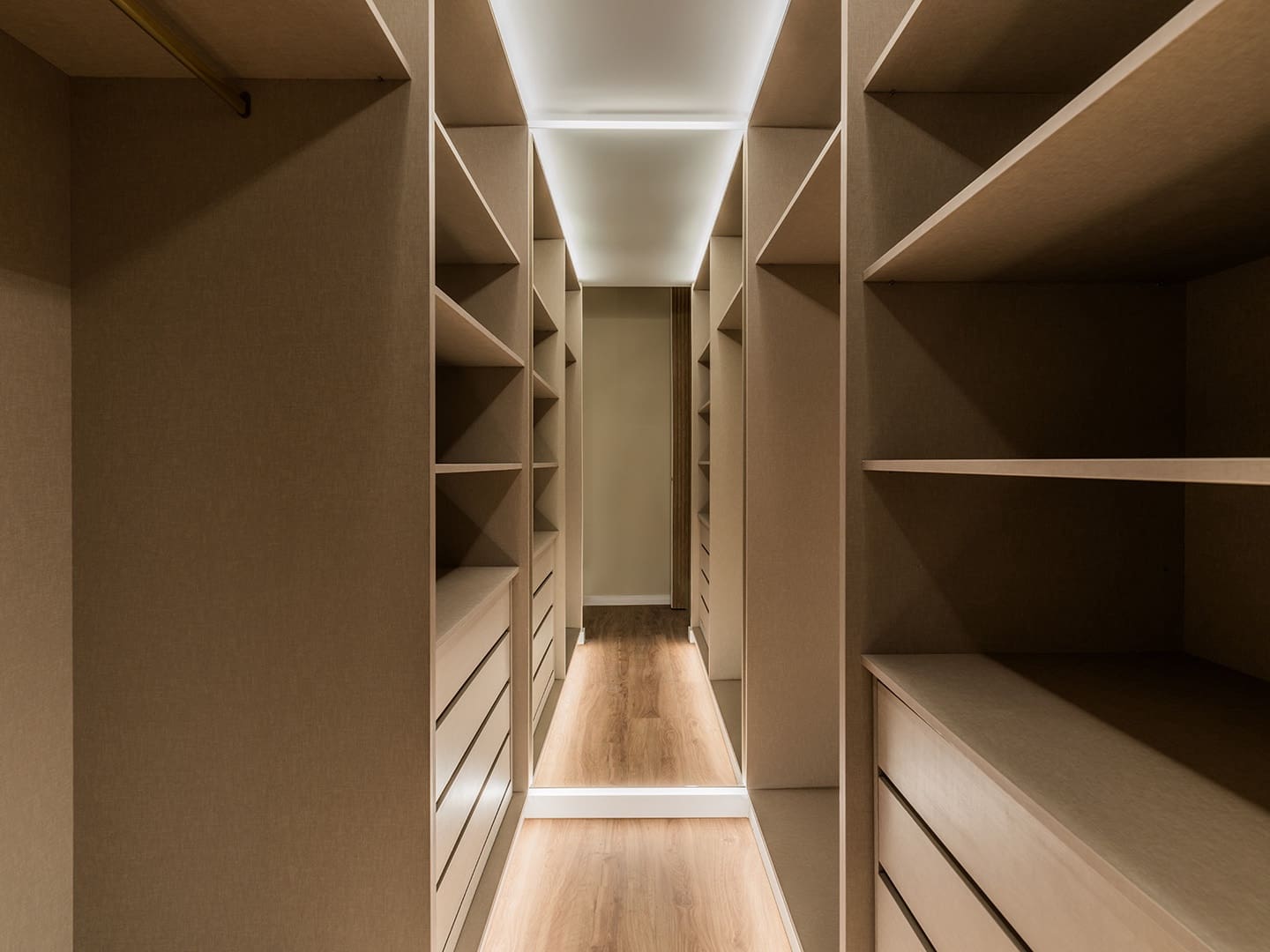 3 sypialnia Apartament na sprzedaż w Benidorm z basenem garażem - 1 170 000 € (Ref: 8476995)