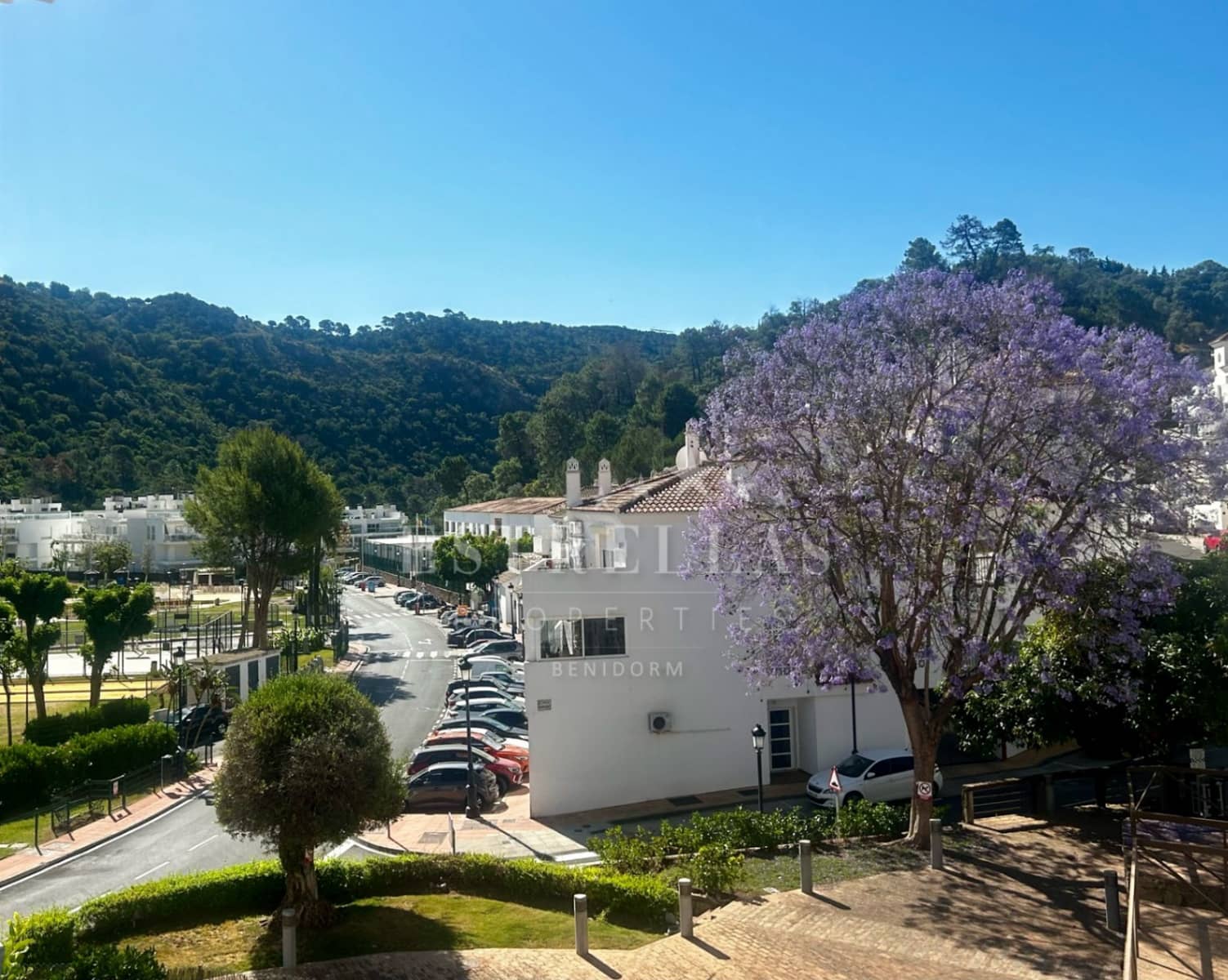 4 slaapkamer Villa te koop in Benahavis met zwembad garage - € 950.000 (Ref: 8486760)