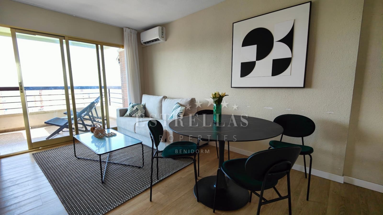 1 soveværelse Lejlighed til salg i Benidorm med swimmingpool garage - € 183.000 (Ref: 8513945)