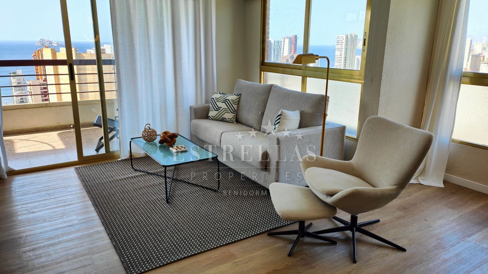 1 sypialnia Apartament na sprzedaż w Benidorm z basenem garażem - 213 000 € (Ref: 8513946)