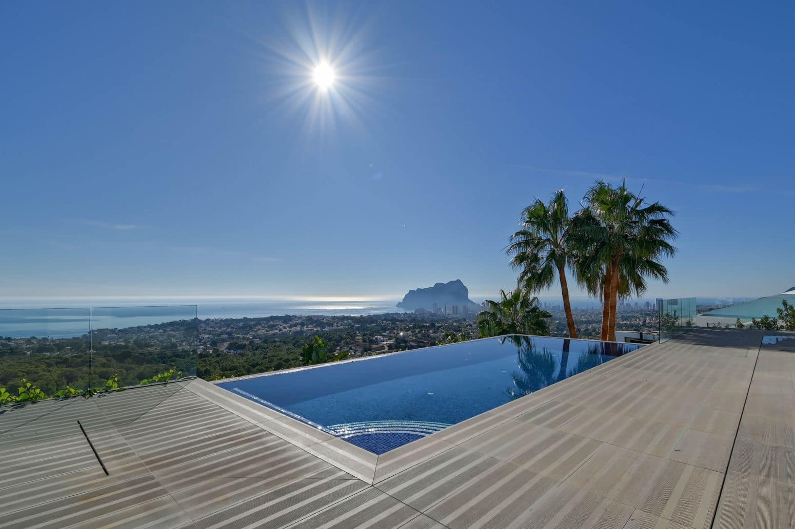 6 soveværelse Villa til salg i Benissa med swimmingpool - € 4.750.000 (Ref: 9067494)