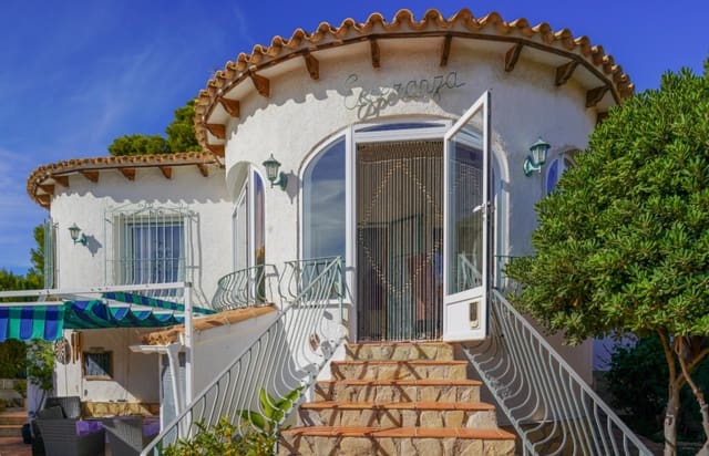 2 soveværelse Villa til salg i Calpe / Calp med swimmingpool - € 448.000 (Ref: 9067496)