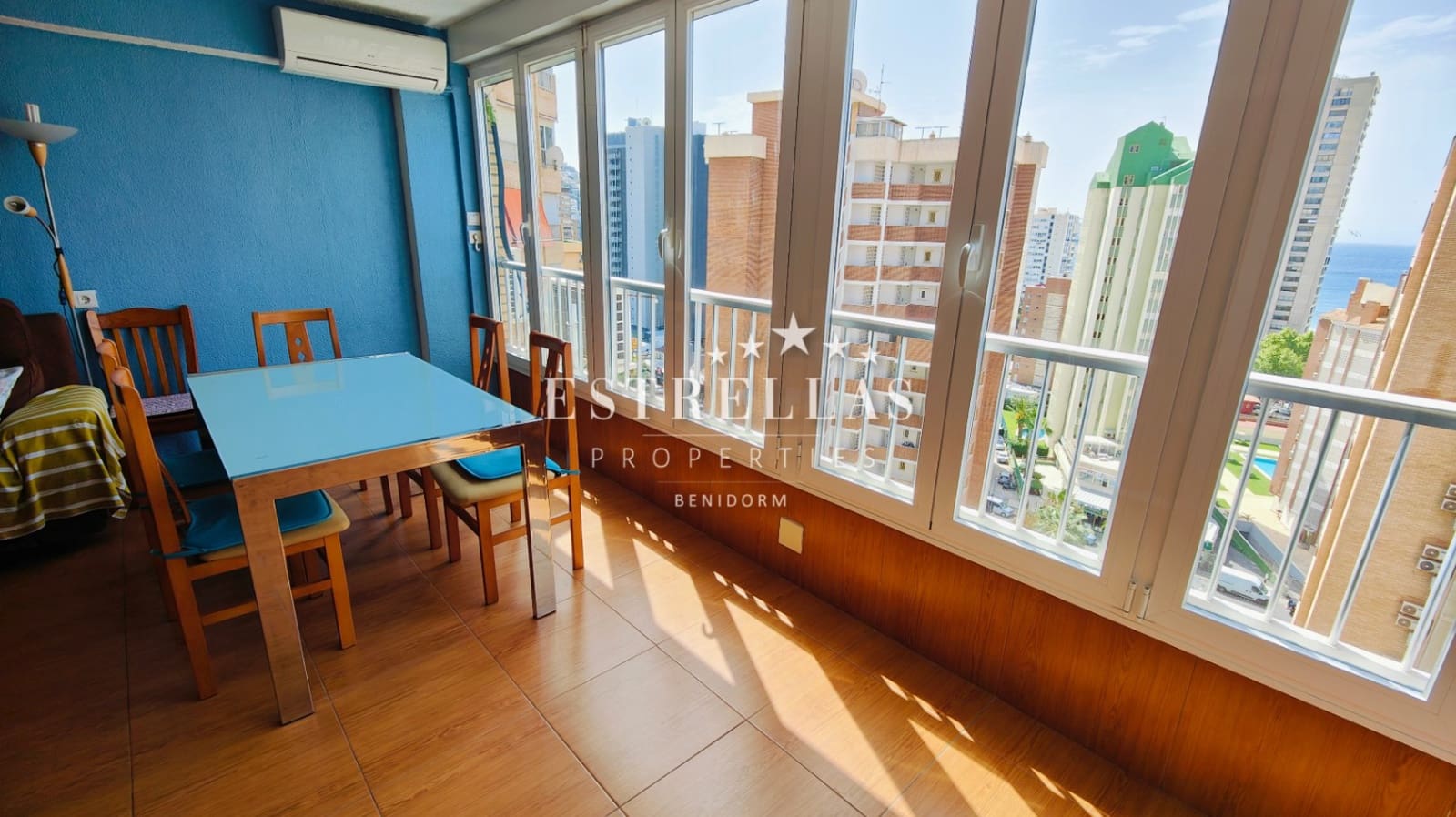 1 Zimmer Apartment zu verkaufen in Benidorm mit Pool Garage - 231.000 € (Ref: 9067498)