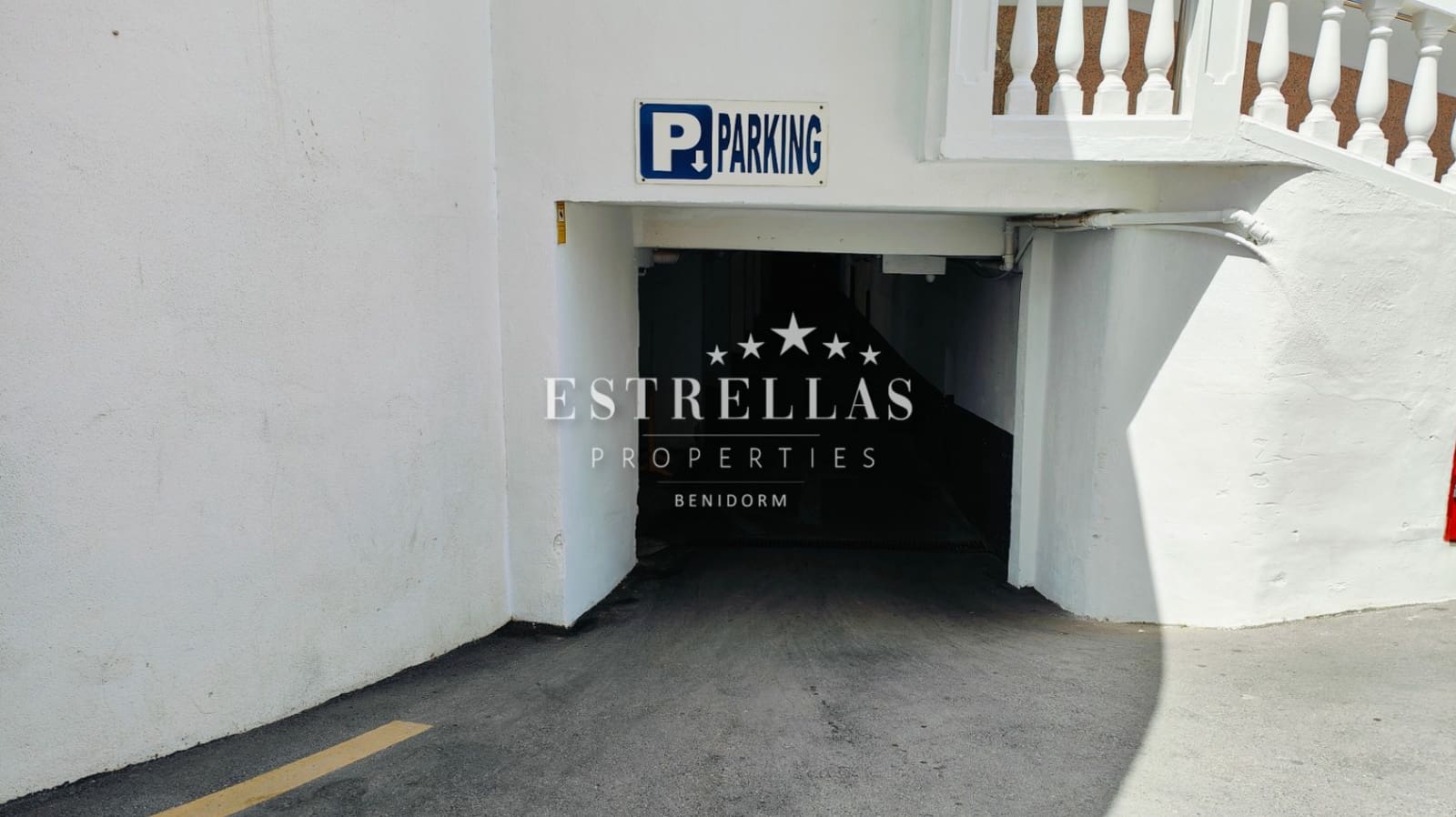 1 Zimmer Apartment zu verkaufen in Benidorm mit Pool Garage - 231.000 € (Ref: 9067498)