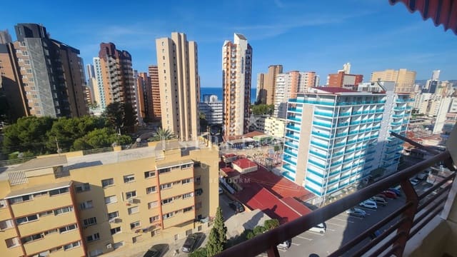 1 soverom Leilighet til salgs i Benidorm med svømmebasseng garasje - € 189 000 (Ref: 9067500)