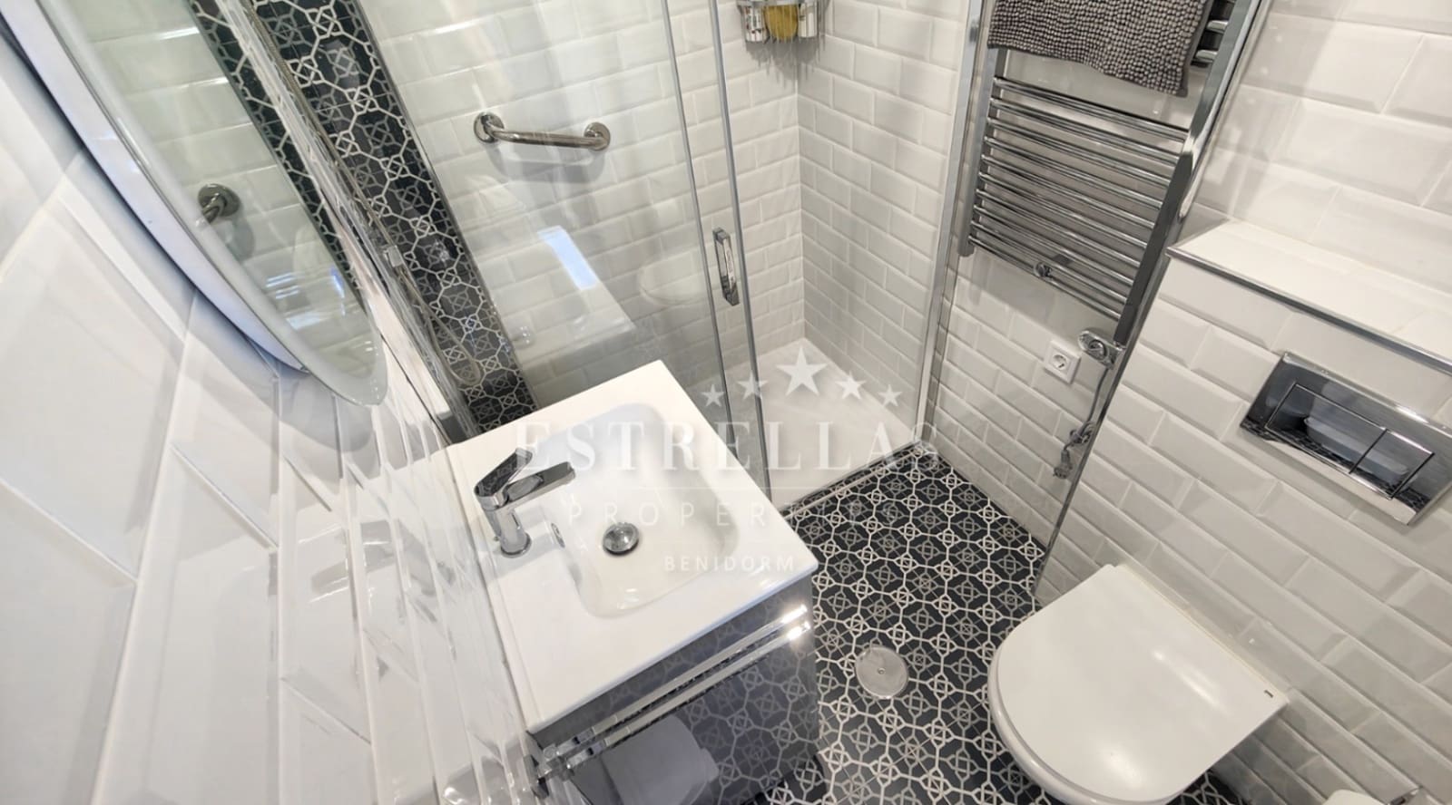 1 soverom Leilighet til salgs i Benidorm med svømmebasseng garasje - € 189 000 (Ref: 9067500)