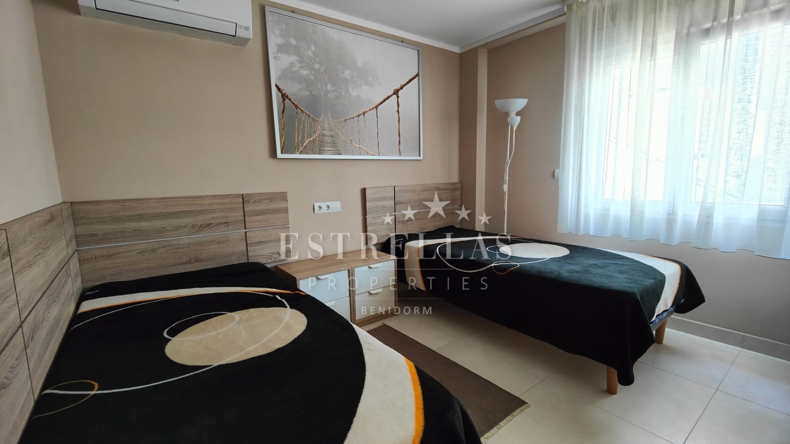 2 soverom Leilighet til salgs i Benidorm med svømmebasseng garasje - € 279 000 (Ref: 9067532)