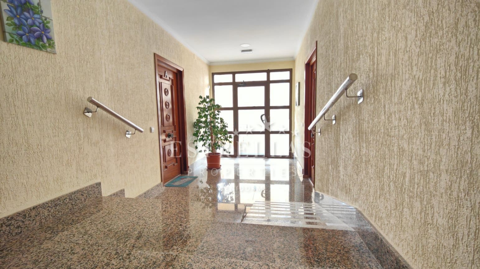 2 soverom Leilighet til salgs i Benidorm med svømmebasseng garasje - € 279 000 (Ref: 9067532)