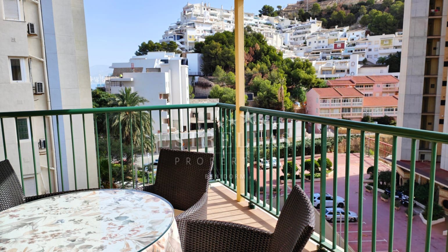 2 soverom Leilighet til salgs i Benidorm med svømmebasseng garasje - € 279 000 (Ref: 9067532)