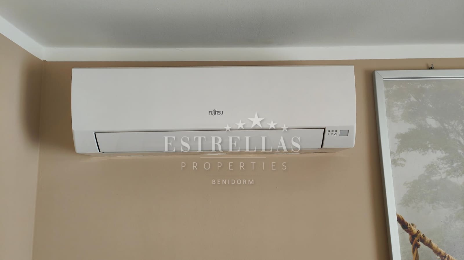 2 soverom Leilighet til salgs i Benidorm med svømmebasseng garasje - € 279 000 (Ref: 9067532)