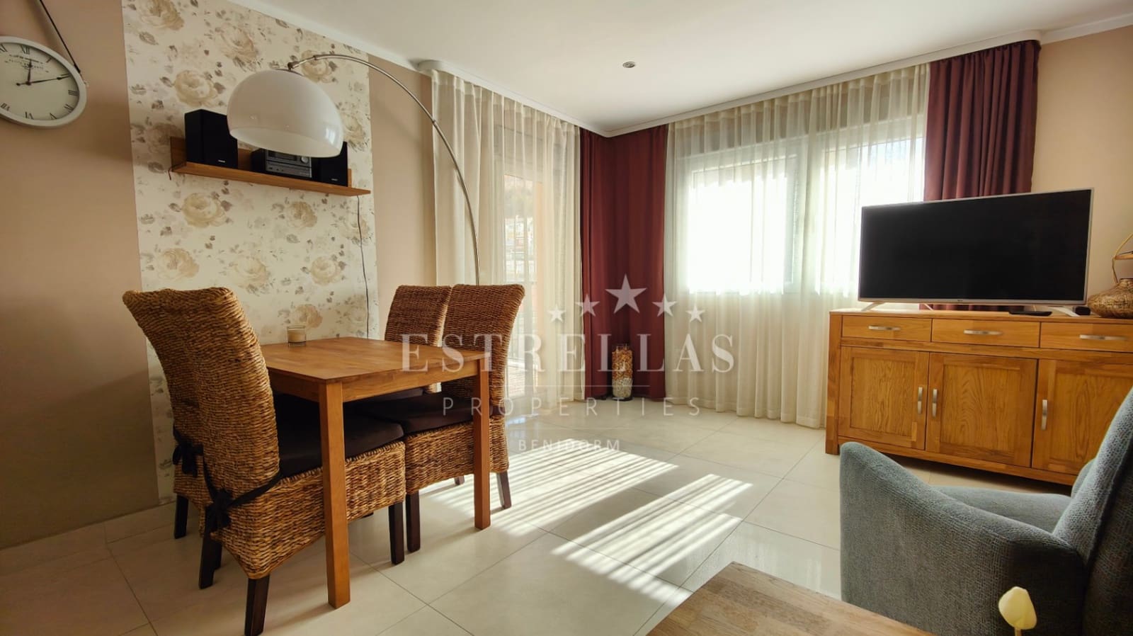 2 soverom Leilighet til salgs i Benidorm med svømmebasseng garasje - € 279 000 (Ref: 9067532)