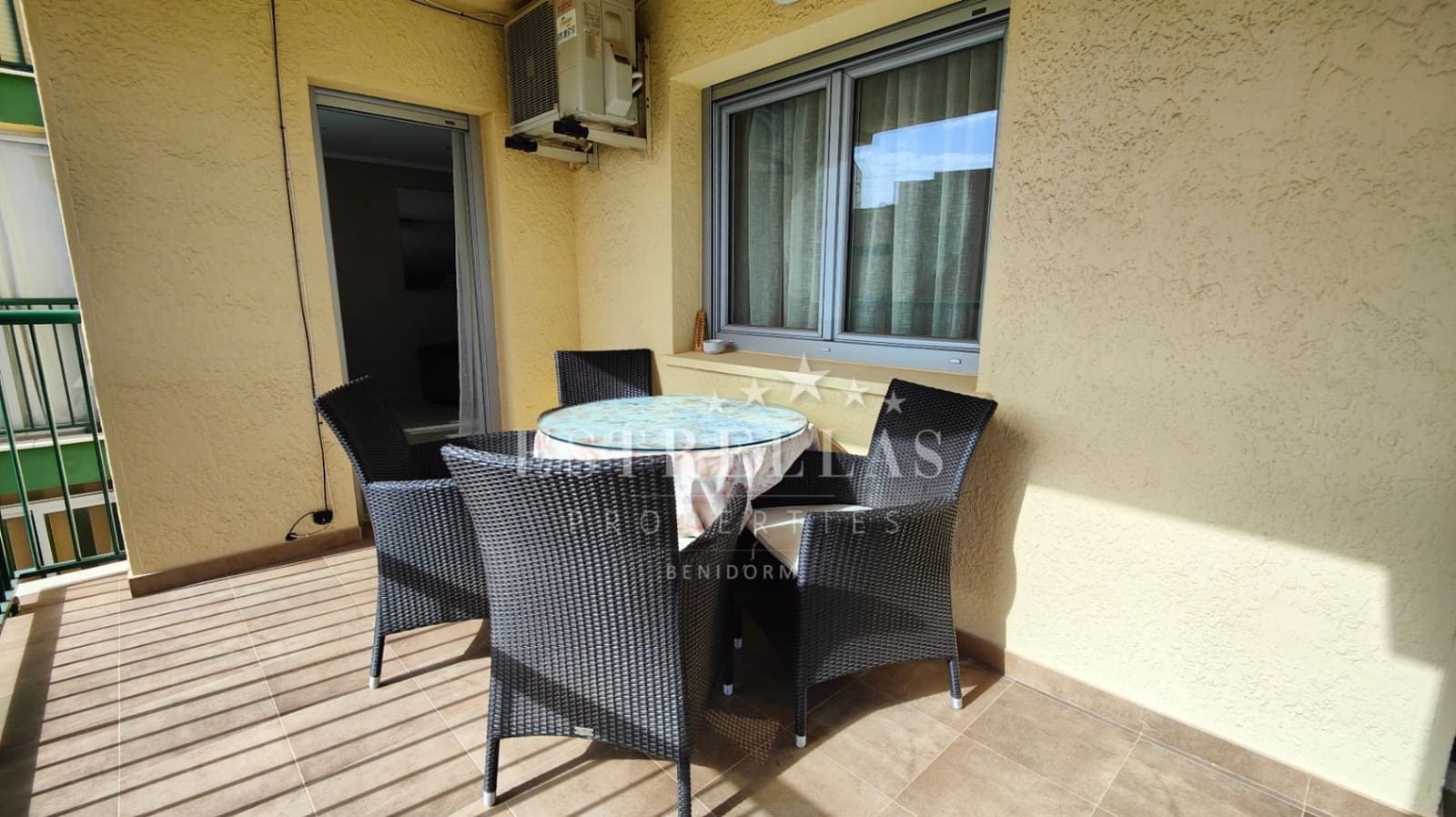 2 soverom Leilighet til salgs i Benidorm med svømmebasseng garasje - € 279 000 (Ref: 9067532)