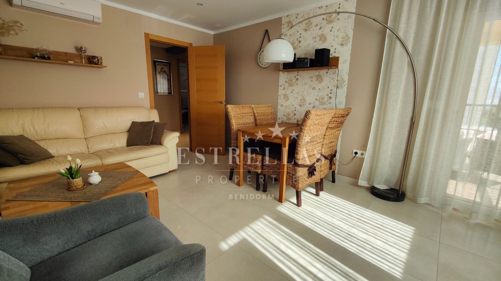 2 soverom Leilighet til salgs i Benidorm med svømmebasseng garasje - € 279 000 (Ref: 9067532)