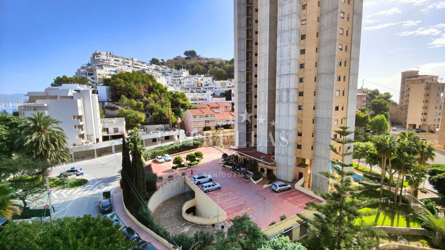 2 soverom Leilighet til salgs i Benidorm med svømmebasseng garasje - € 279 000 (Ref: 9067532)