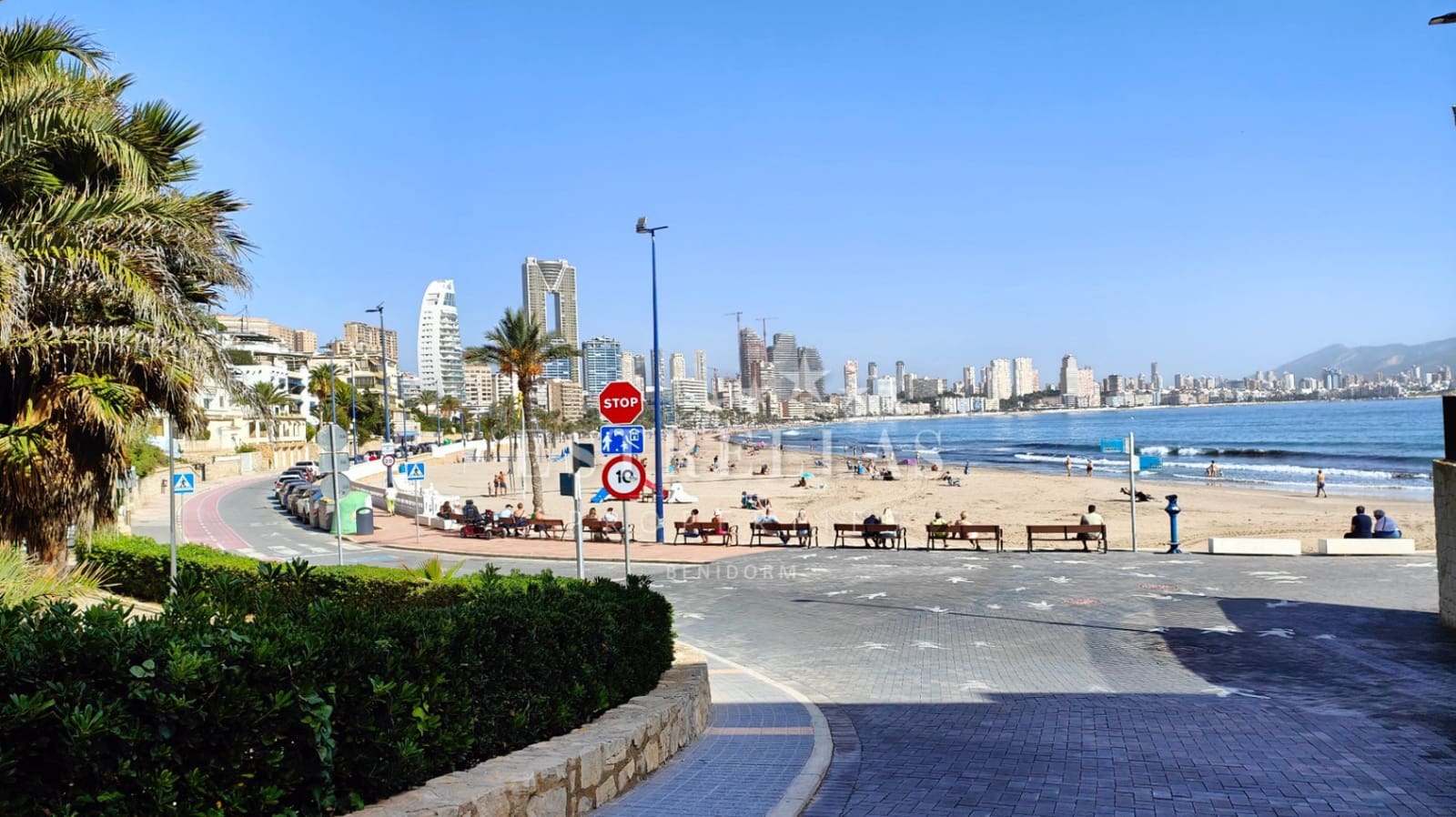 2 soverom Leilighet til salgs i Benidorm med svømmebasseng garasje - € 279 000 (Ref: 9067532)