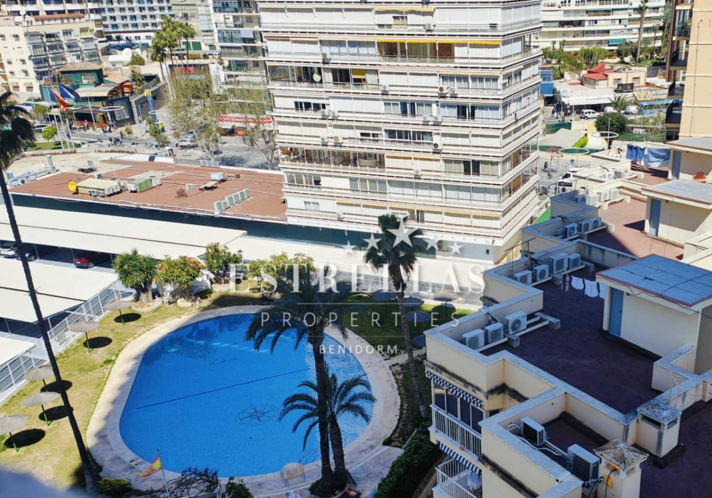 2 sypialnia Apartament na sprzedaż w Benidorm z basenem garażem - 535 000 € (Ref: 9067589)