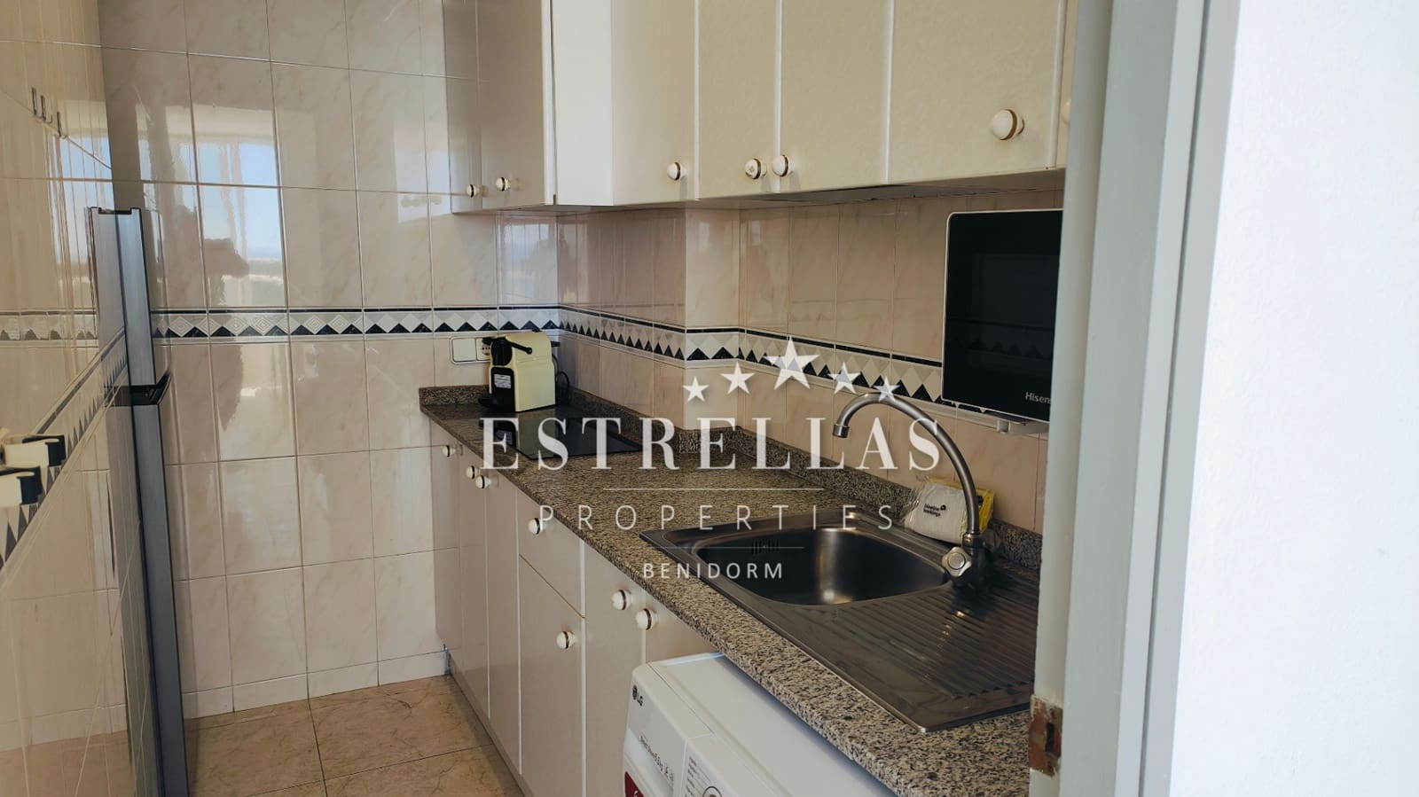 2 sypialnia Apartament na sprzedaż w Benidorm z basenem garażem - 535 000 € (Ref: 9067589)