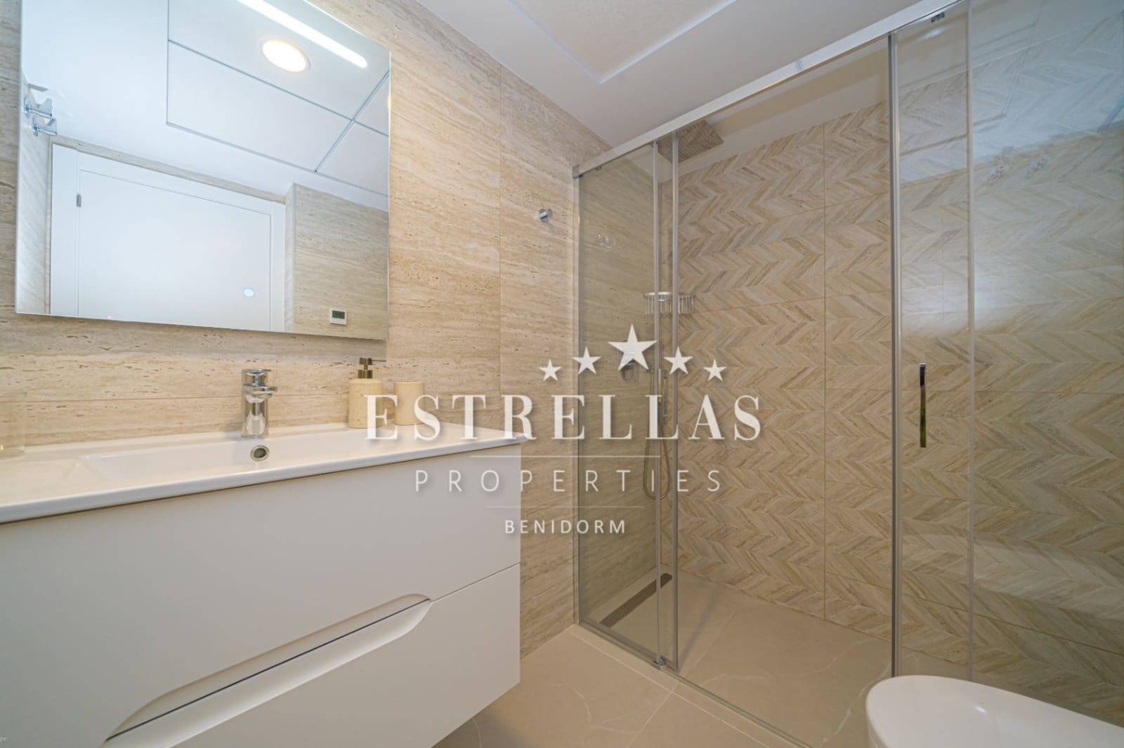 3 sypialnia Apartament na sprzedaż w Finestrat z basenem garażem - 585 000 € (Ref: 9067664)