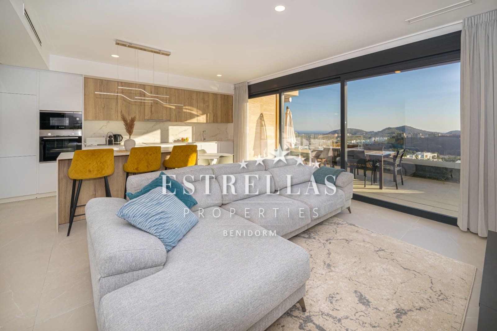 3 sypialnia Apartament na sprzedaż w Finestrat z basenem garażem - 585 000 € (Ref: 9067664)