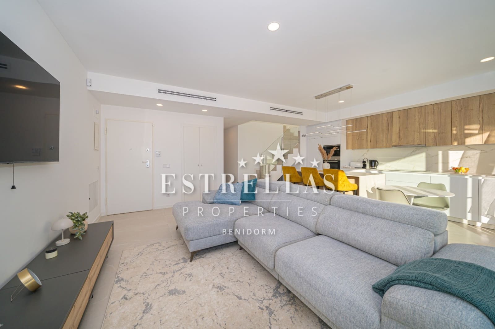 3 sypialnia Apartament na sprzedaż w Finestrat z basenem garażem - 585 000 € (Ref: 9067664)