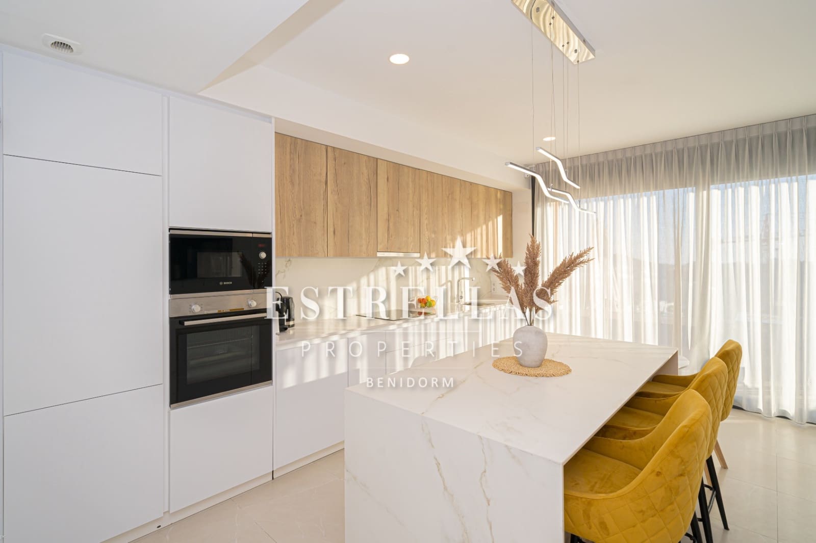 3 sypialnia Apartament na sprzedaż w Finestrat z basenem garażem - 585 000 € (Ref: 9067664)