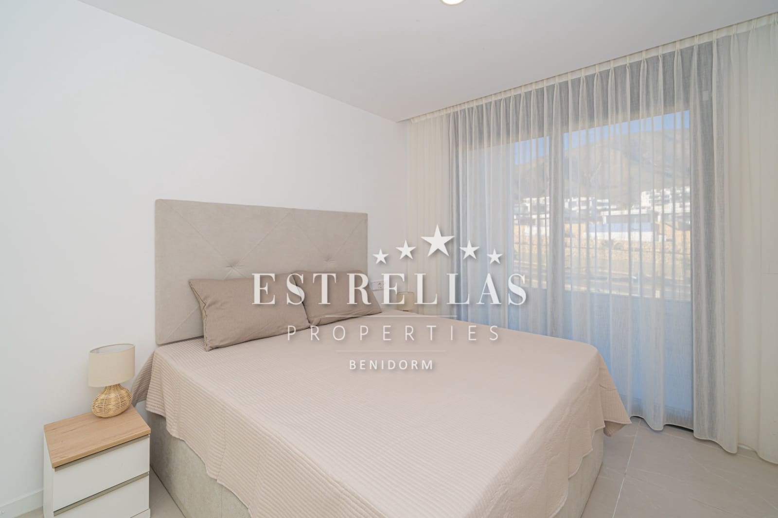 3 sypialnia Apartament na sprzedaż w Finestrat z basenem garażem - 585 000 € (Ref: 9067664)