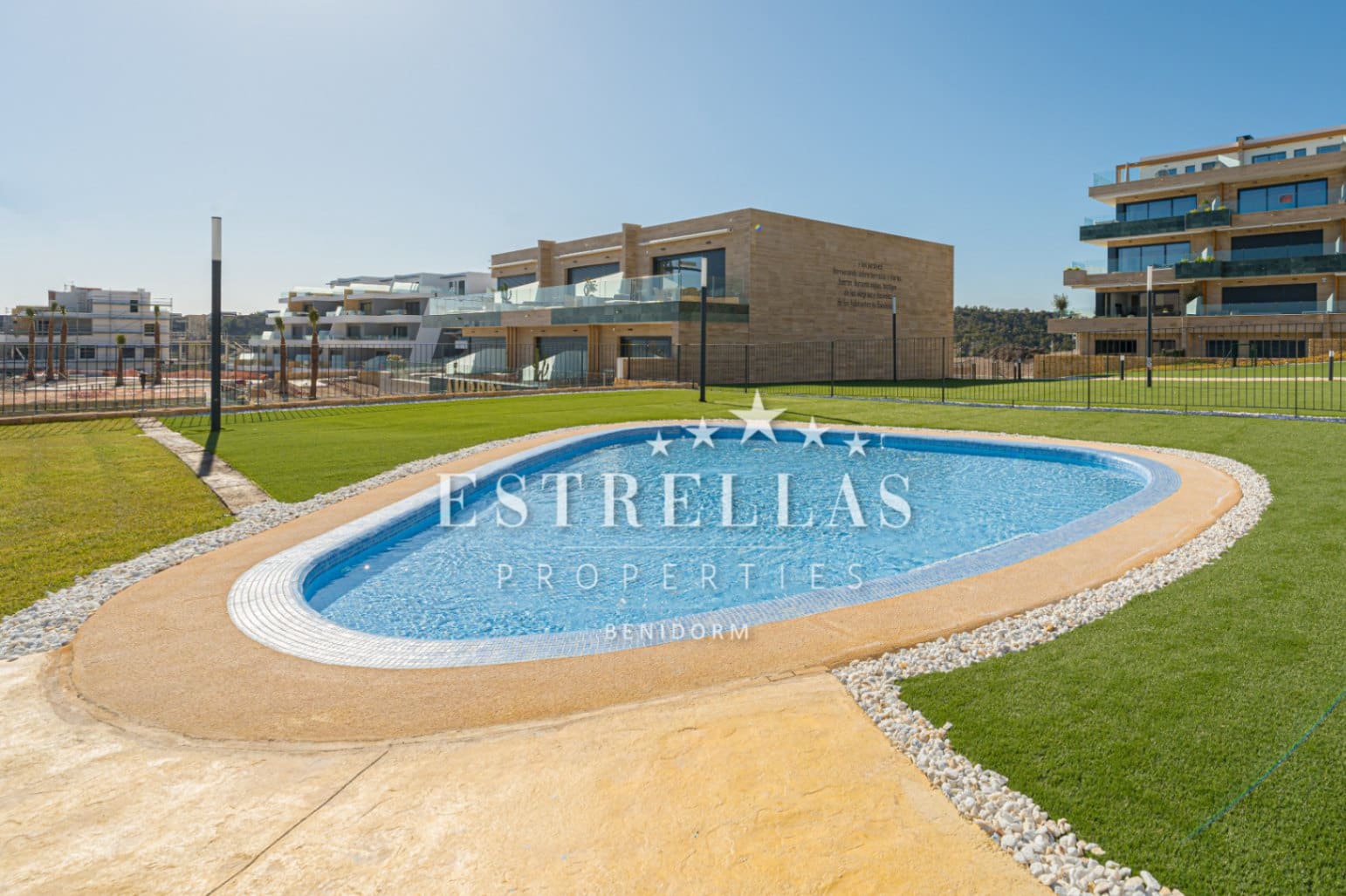 3 sypialnia Apartament na sprzedaż w Finestrat z basenem garażem - 585 000 € (Ref: 9067664)