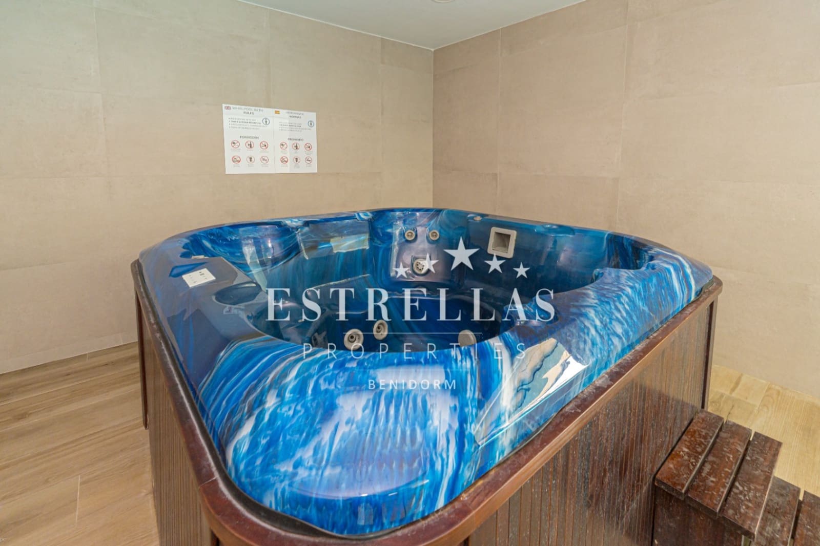 3 sypialnia Apartament na sprzedaż w Finestrat z basenem garażem - 585 000 € (Ref: 9067664)