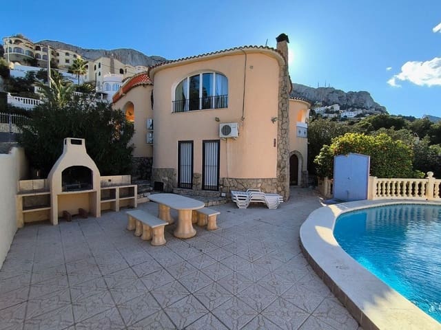 4 Zimmer Villa zu verkaufen in Calpe / Calp mit Pool - 495.000 € (Ref: 9067688)