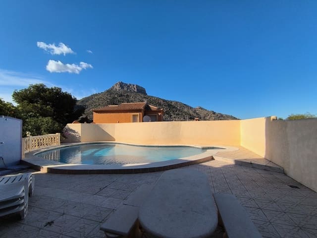 4 Zimmer Villa zu verkaufen in Calpe / Calp mit Pool - 495.000 € (Ref: 9067688)