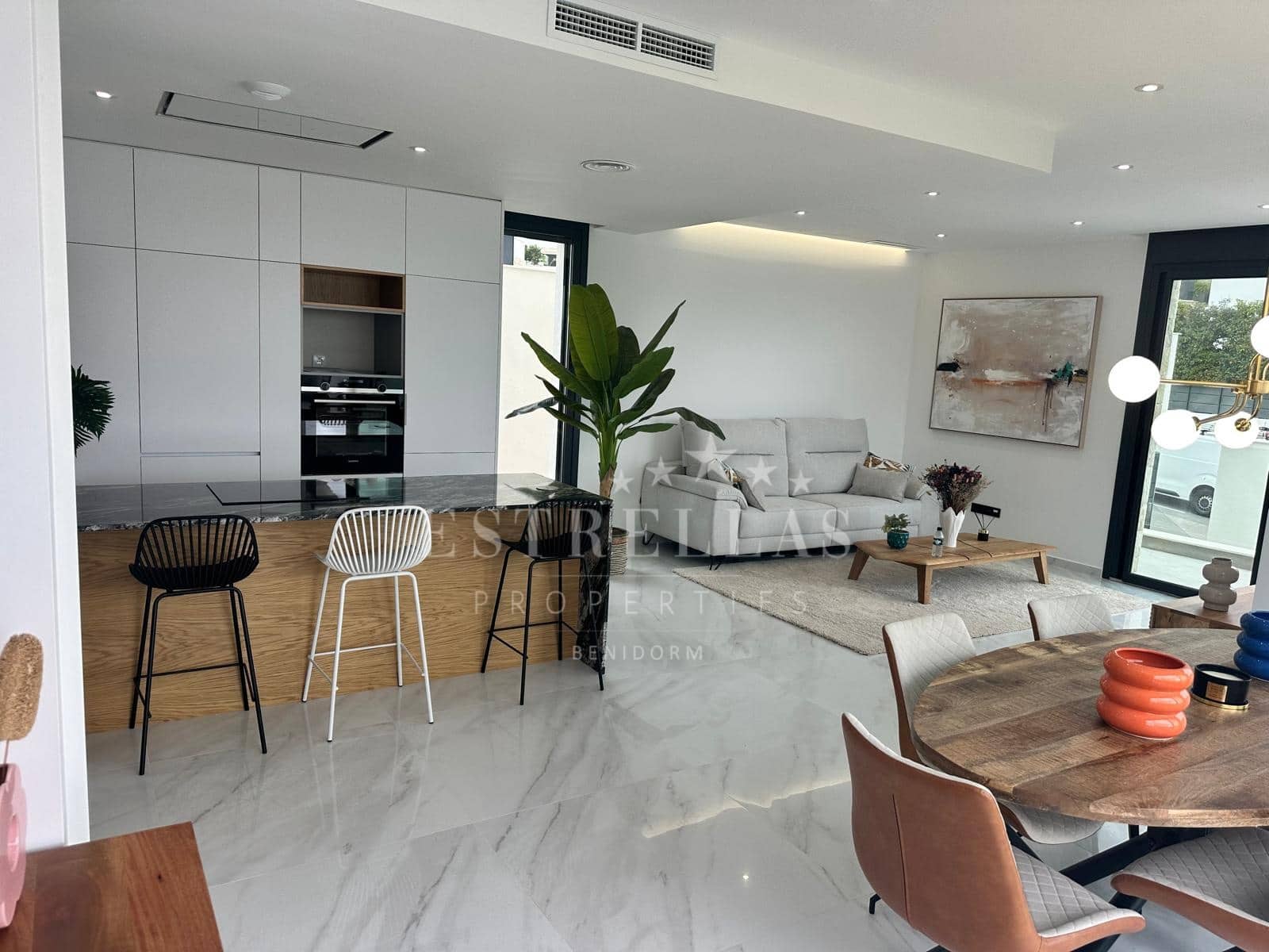 4 soverom Villa til salgs i Benidorm med svømmebasseng garasje - € 899 000 (Ref: 9067819)