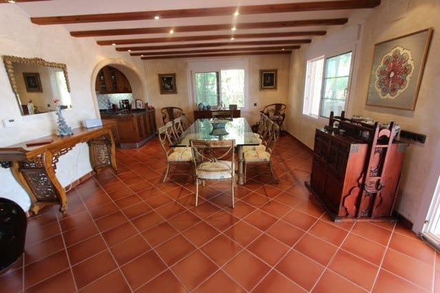 Chalet de 4 habitaciones en Moraira, Teulada-Moraira en venta con piscina - 1.590.000 € (Ref: 9067833)