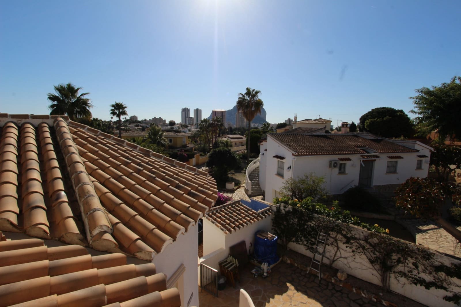 5 Zimmer Villa zu verkaufen in Calpe / Calp mit Pool - 695.000 € (Ref: 9067848)