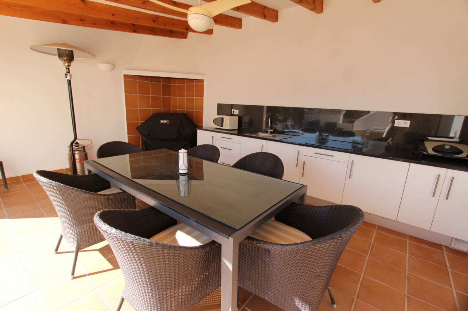 5 Zimmer Villa zu verkaufen in Calpe / Calp mit Pool - 695.000 € (Ref: 9067848)