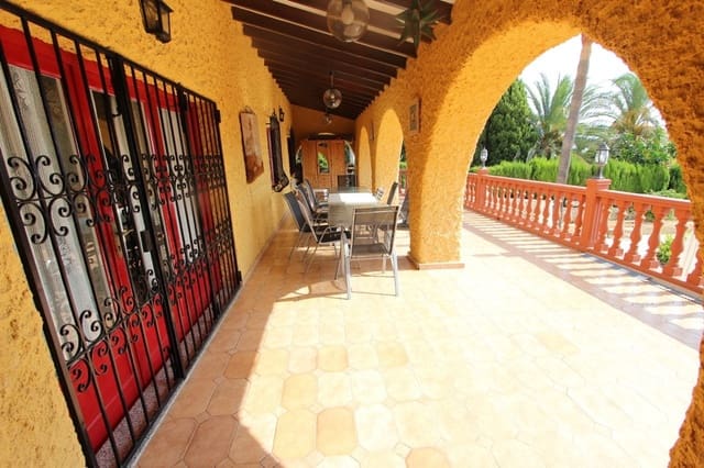 7 Zimmer Villa zu verkaufen in Calpe / Calp mit Pool - 1.200.000 € (Ref: 9067877)
