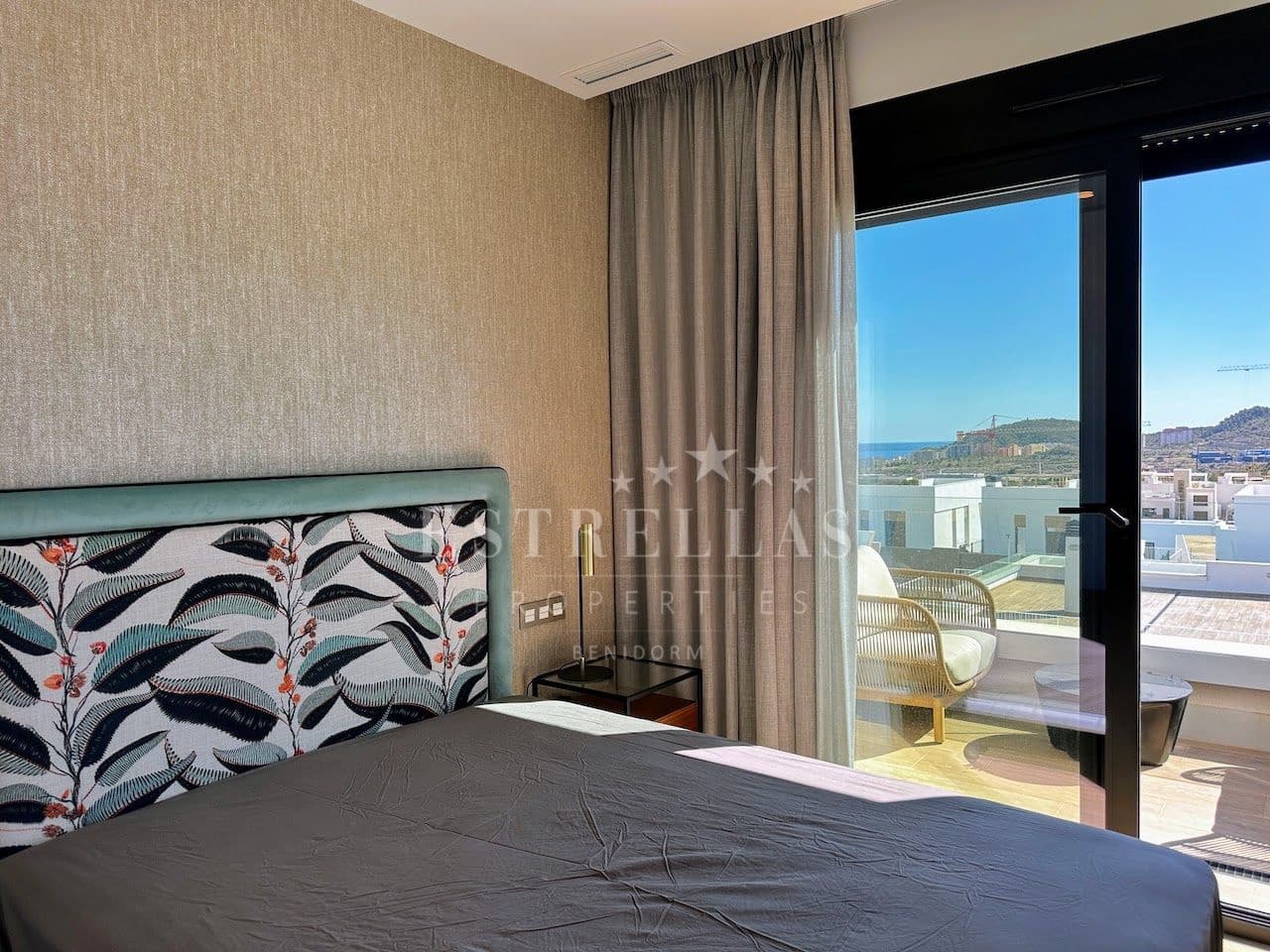 3 makuuhuone Huvila myytävänä paikassa Finestrat mukana uima-altaan 
autotalli - 595 000 € (Ref: 9068029)