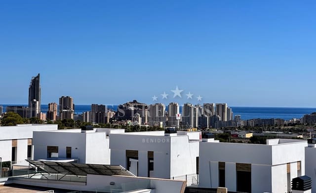 3 makuuhuone Huvila myytävänä paikassa Finestrat mukana uima-altaan 
autotalli - 595 000 € (Ref: 9068029)