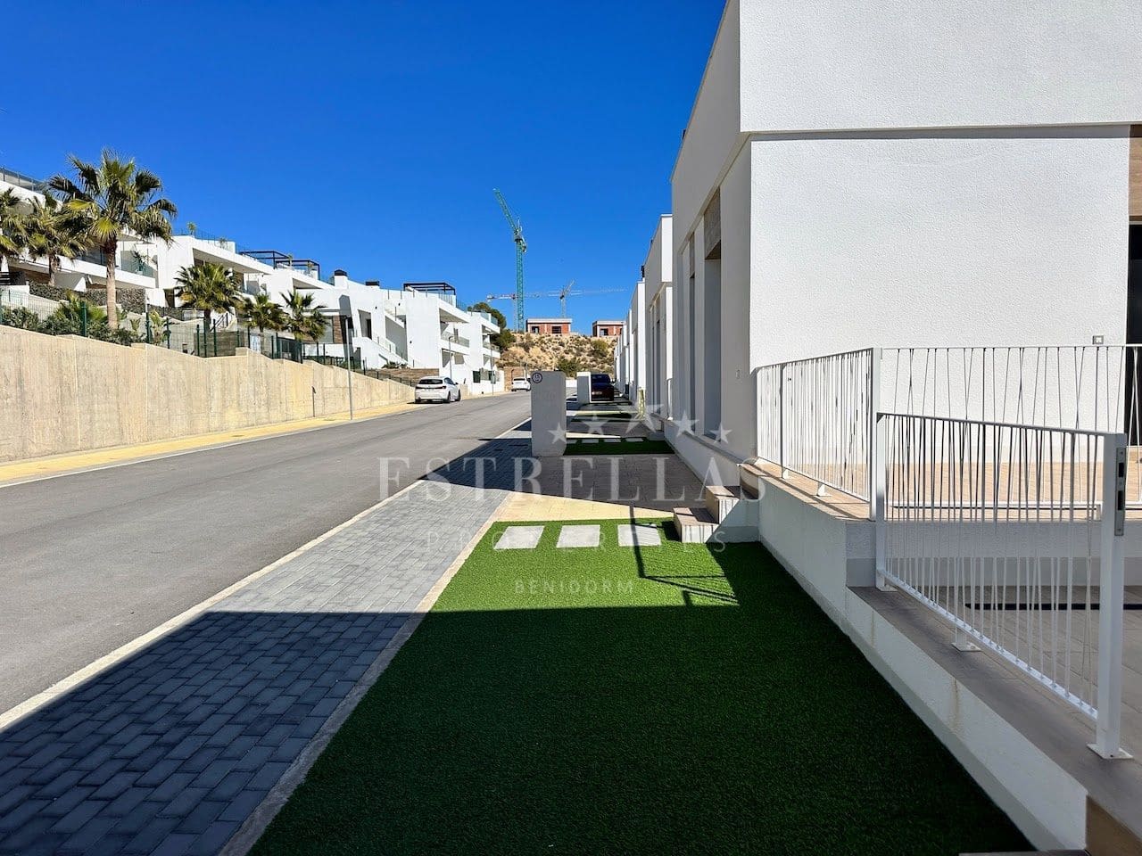 3 makuuhuone Huvila myytävänä paikassa Finestrat mukana uima-altaan 
autotalli - 595 000 € (Ref: 9068029)