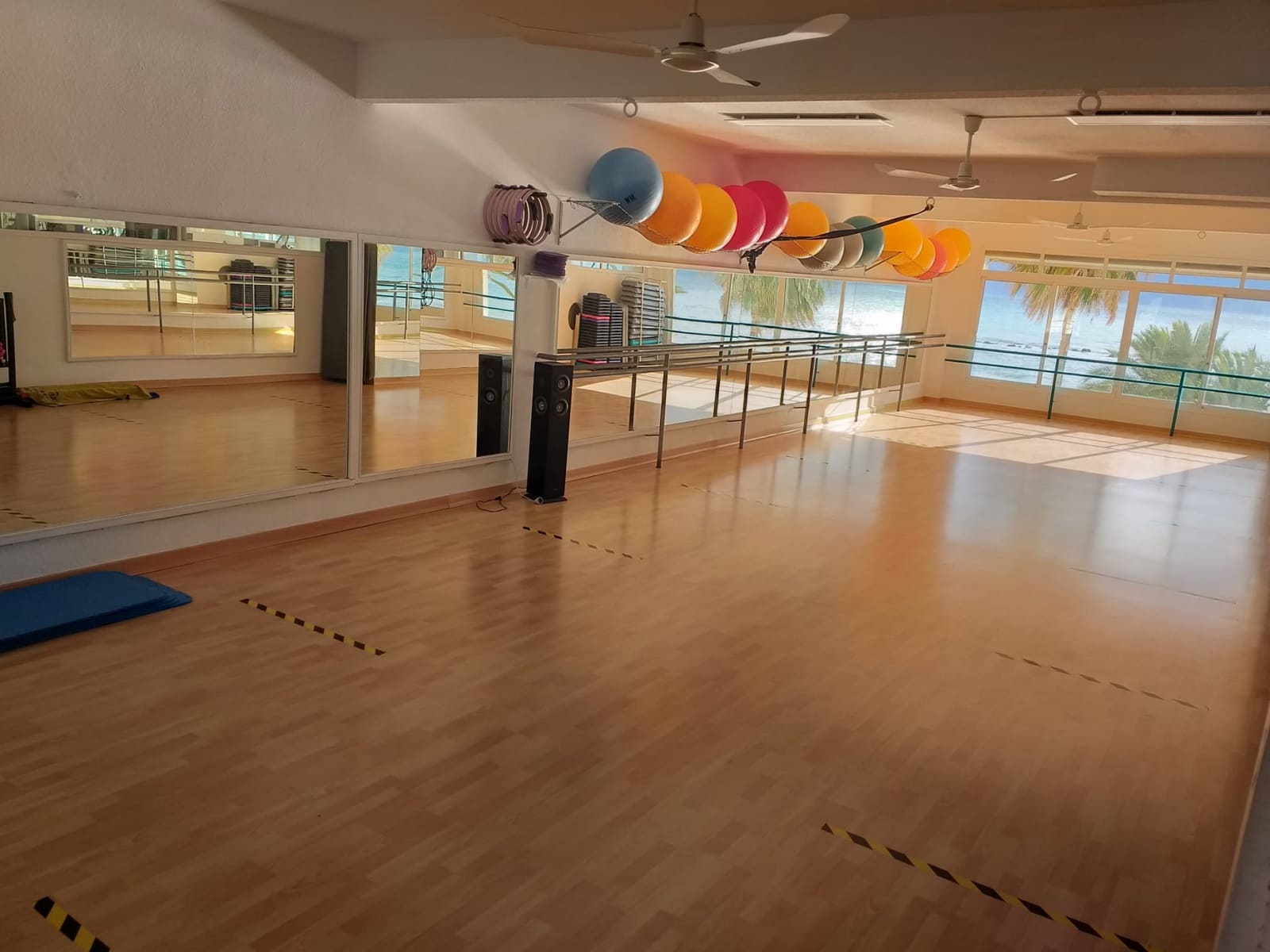 Commercial for sale in Altea - € 730,000 (Ref: 9068275)