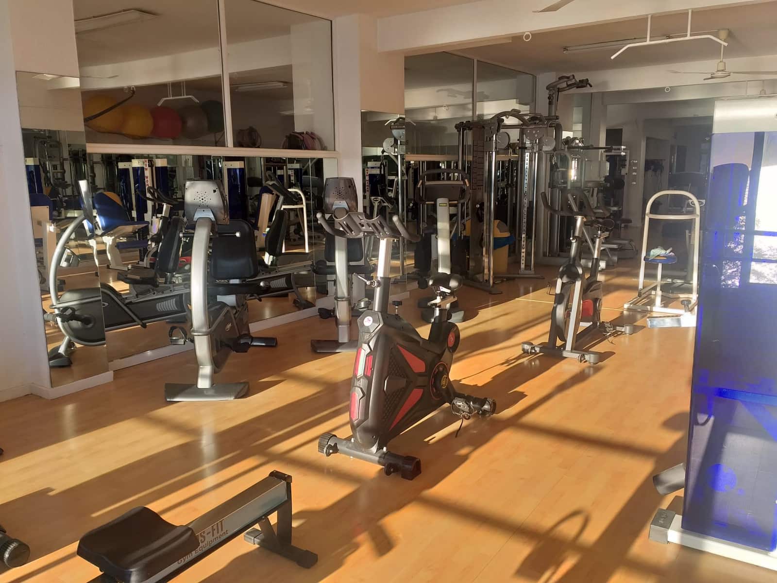 Commercial for sale in Altea - € 730,000 (Ref: 9068275)