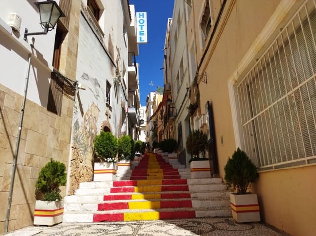 8 soveværelse Hotel til salg i Calpe / Calp - € 950.000 (Ref: 9068276)