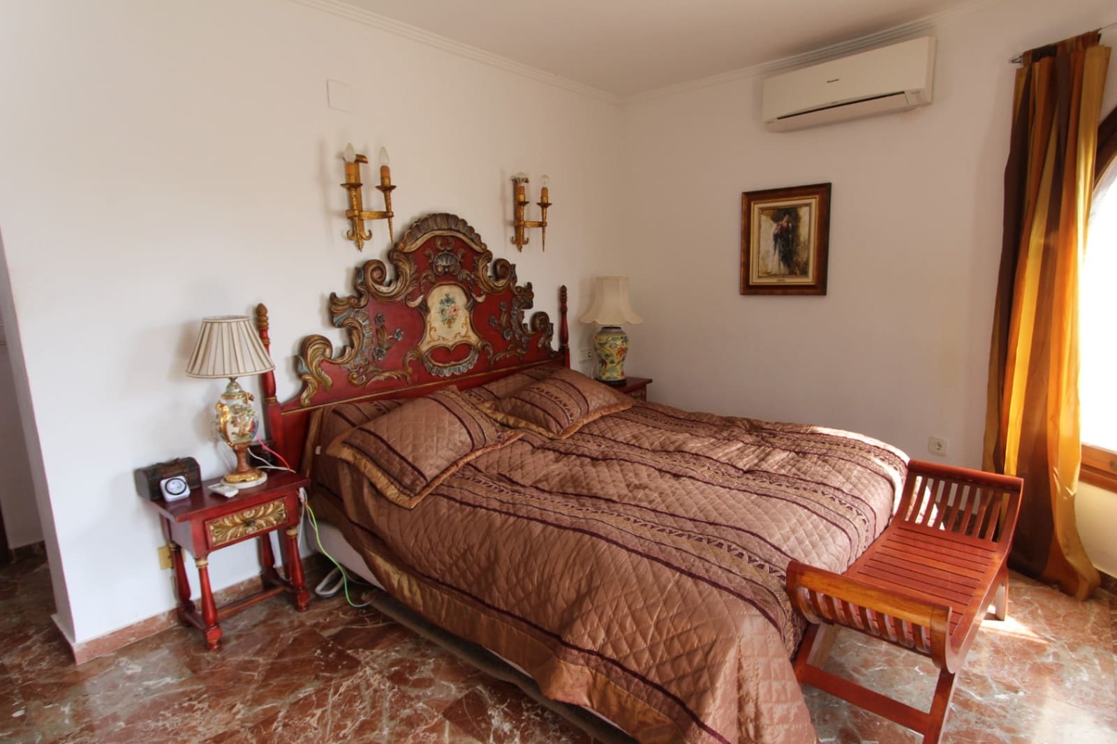 4 bedroom Villa for sale in Calpe / Calp with pool - € 950,000 (Ref: 9068290)