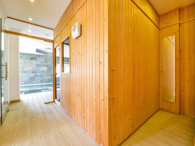 6 quarto Moradia para venda em Benissa com piscina - 1 900 000 € (Ref: 9068305)